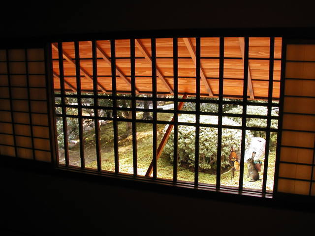 木の窓